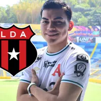 Leo Menjívar con Alianza FC.