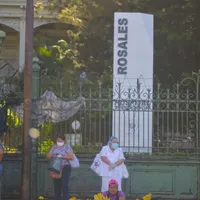 Médicos de El Salvador confirman que hospitales ya están colapsados