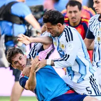 A Gavi le preguntaron si FIFA debe castigar a Leandro Paredes por golpearlo y su respuesta sorprendió al mundo