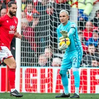 ¡Punto de oro! Keylor Navas volvió a destacar y evitó que el Manchester City goleara al Notingham Forest (VIDEO)