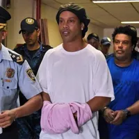 Las primeras declaraciones de Ronaldinho desde su prisión domiciliaria