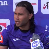 Gullit Peña: "Se está haciendo buena química dentro y fuera de la cancha"