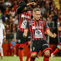¿Nuevo compañero para Ruiz? Alajuelense cerca de traer a un delantero de la selección