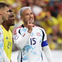 Francisco Calvo molesto por el poco apoyo de los costarricenses. (Foto: Getty Images)