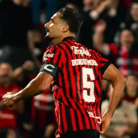 Alajuelense lo festeja: Celso Borges da un nuevo salto a los 37 años tras ganar el ansiado título nacional