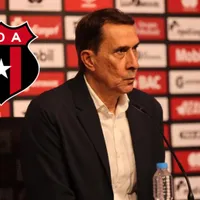 El refuerzo que pretende Guimaraes tiene un dato que Alajuelense no quiere saber