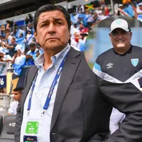 Luis Fernando Tena toma una importante decisión con Willy Olivera que sorprende a Guatemala