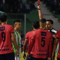 Se confirma la sanción a Oscar Santis tras agredir a un rival