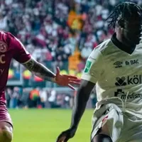 Mientras Santiago Van der Putten fue la figura de Alajuelense ante Saprissa, este fue el peor jugador del clásico según Sofascore