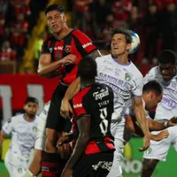 Alajuelense y Comunicaciones se han puesto de acuerdo. (Foto: La Nación)