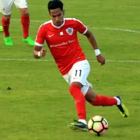 Denis Pineda debutó en Portugal con caída de último minuto