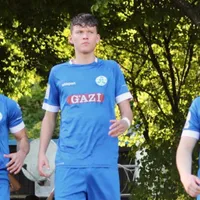 Karlo Kurányi ficha por el VfB Stuttgart y maneja la posibilidad de jugar para Panamá