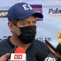 Hugo Pérez espera que El Salvador le compita a Chile