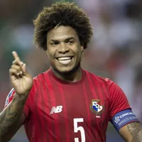 Román Torres se cortó la melena e hizo estallar las redes sociales