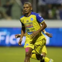 Vienen desde Grecia para llevarse a Alexy Vega