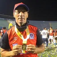 Pedro Troglio es tricampeón con Olimpia y lo piden para la Selección de Honduras