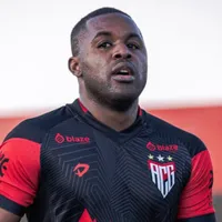 Joel Campbell dio una pista sobre su futuro.
