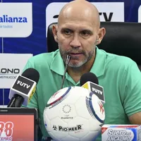 Luis Marín se suma a las críticas contra el arbitraje y deja entrever favorecimiento al Saprissa
