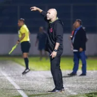 “Deben profesionalizarse”: Luis Marín no tiene filtro al decir lo que le falta a El Salvador para parecerse al futbol de Costa Rica