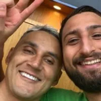 Keylor Navas y Gianluigi Donnarumma celebran el título del PSG