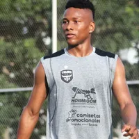 Oficial: Víctor Medina sale de Saprissa y vuelve a Tauro FC