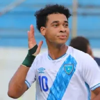 Arquímides Ordóñez con la Selección de Guatemala.