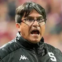 Vladimir Quesada tendría problemas con un futbolista del Saprissa.