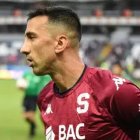 Mariano Torres con la camiseta de Saprissa.
