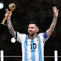 Lionel Messi con la camiseta de un equipo de Concacaf que sorprendió a todos
