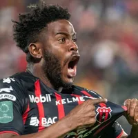 Freddy Góndola aseguró que habría rechazado ofertas para permanecer en Alajuelense