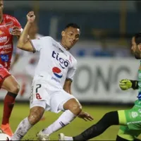 Alianza pega primero y derrota a San Carlos por 2-0