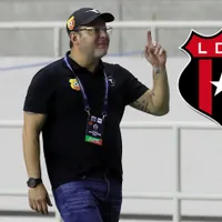 Jafet Soto le juega sucio a Alajuelense.