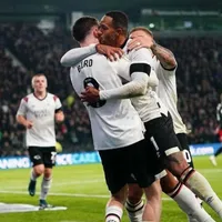 Nathaniel Méndez-Laing marcó un gol en la victoria del Derby County ante Northampton Town (VIDEO)