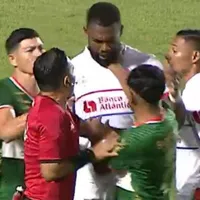 Alexy Vega hizo un Anangonó: la cachetada que le dio a un jugador de Olimpia en la derrota de Marathón