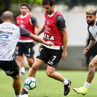 Bryan Ruiz vuelve a salir como relleno en pacto de Santos