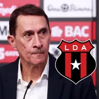 Alexandre Guimaraes en conferencia de prensa.