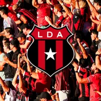 Alajuelense anunció tres salidas.