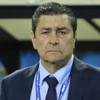 En el ojo del huracán: Luis Fernando Tena y las decisiones que cuestionan su permanencia en la Selección de Guatemala