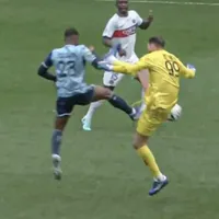 La insólita patada de Donnarumma en la cara de un rival por la que fue expulsado en PSG [VIDEO]