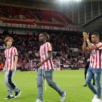 ¡Qué bienvenida! Jewison Bennette fue ovacionado por afición del Sunderland (VIDEO)