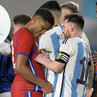 Periodista hondureño atacó a jugadores panameños por pedir la camiseta de Enzo: "Es una vergüenza"