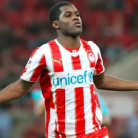 Anécdota: El golazo de Campbell al United le volvió abrir las puertas en Arsenal
