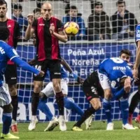 Bárcenas anotó este golazo en victoria de Real Oviedo