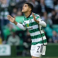 La gran ovación que recibió Luis Palma en su debut con Celtic (VIDEO)