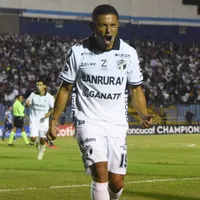 Comunicaciones-Carlos Mejía