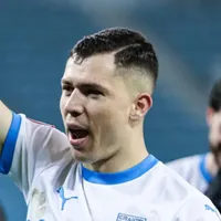 Carlos Mora se destaca en Europa.