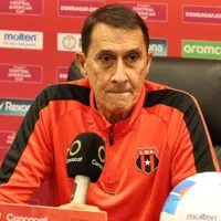 Alexandre Guimaraes toma una fuerte determinación.