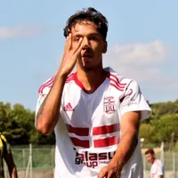 Enrico Dueñas marca su primer gol en España