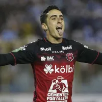 Bernald Alfaro concluyó su etapa como jugador de Alajuelense