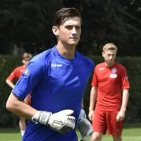 Oficial: Nicholas Hagen se va al extranjero